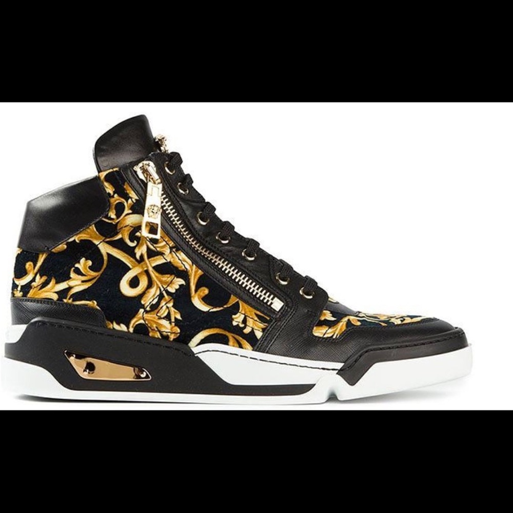 Authentic Versace sneakers! New!